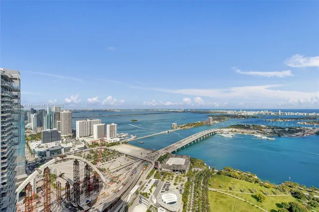 $4,350,000 | 900 Biscayne Boulevard, Unit 6107, Miami, FL 33132