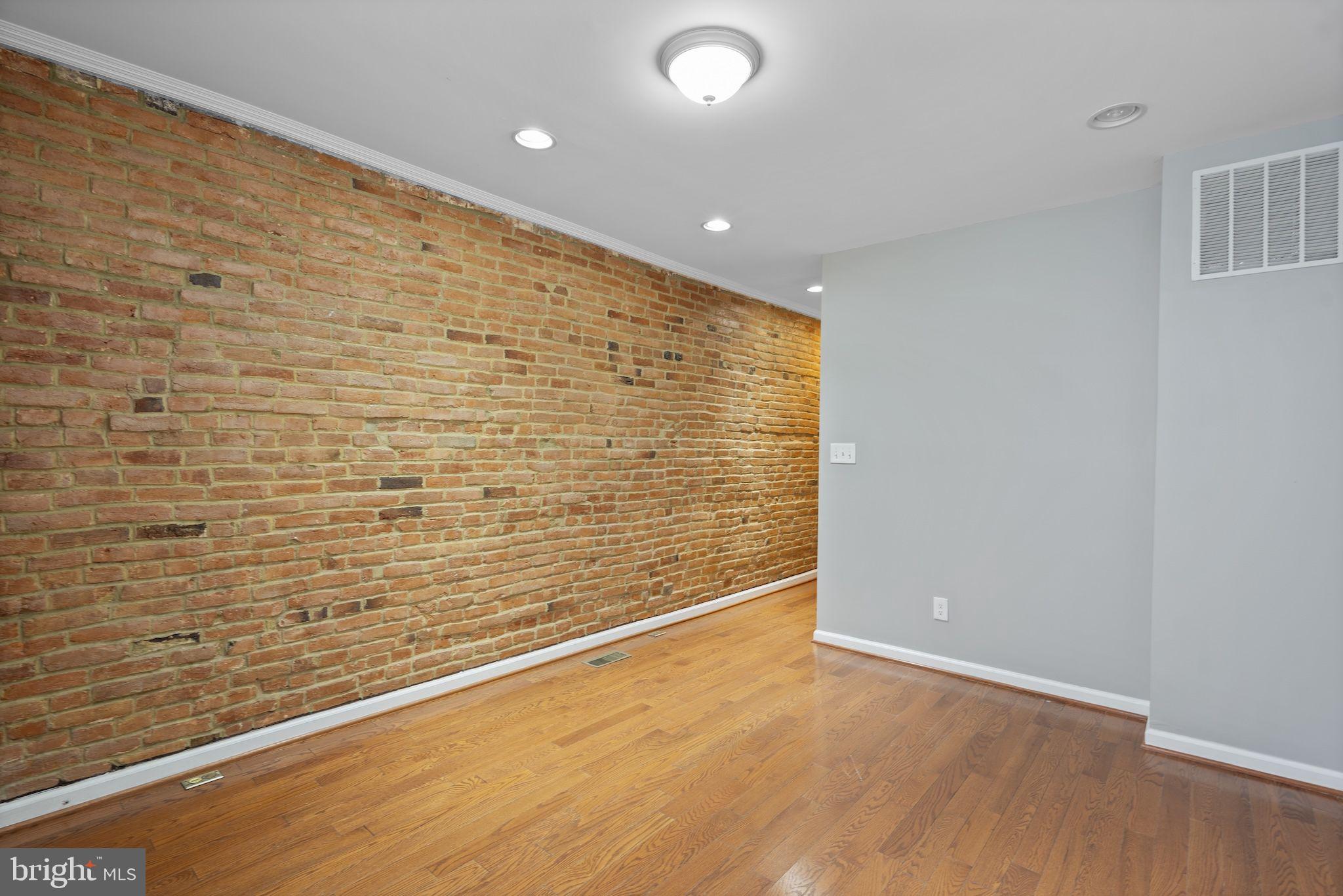 764 Ramsay Street Baltimore, MD 21230 - Photo 4 of 60 Gallery Image 4