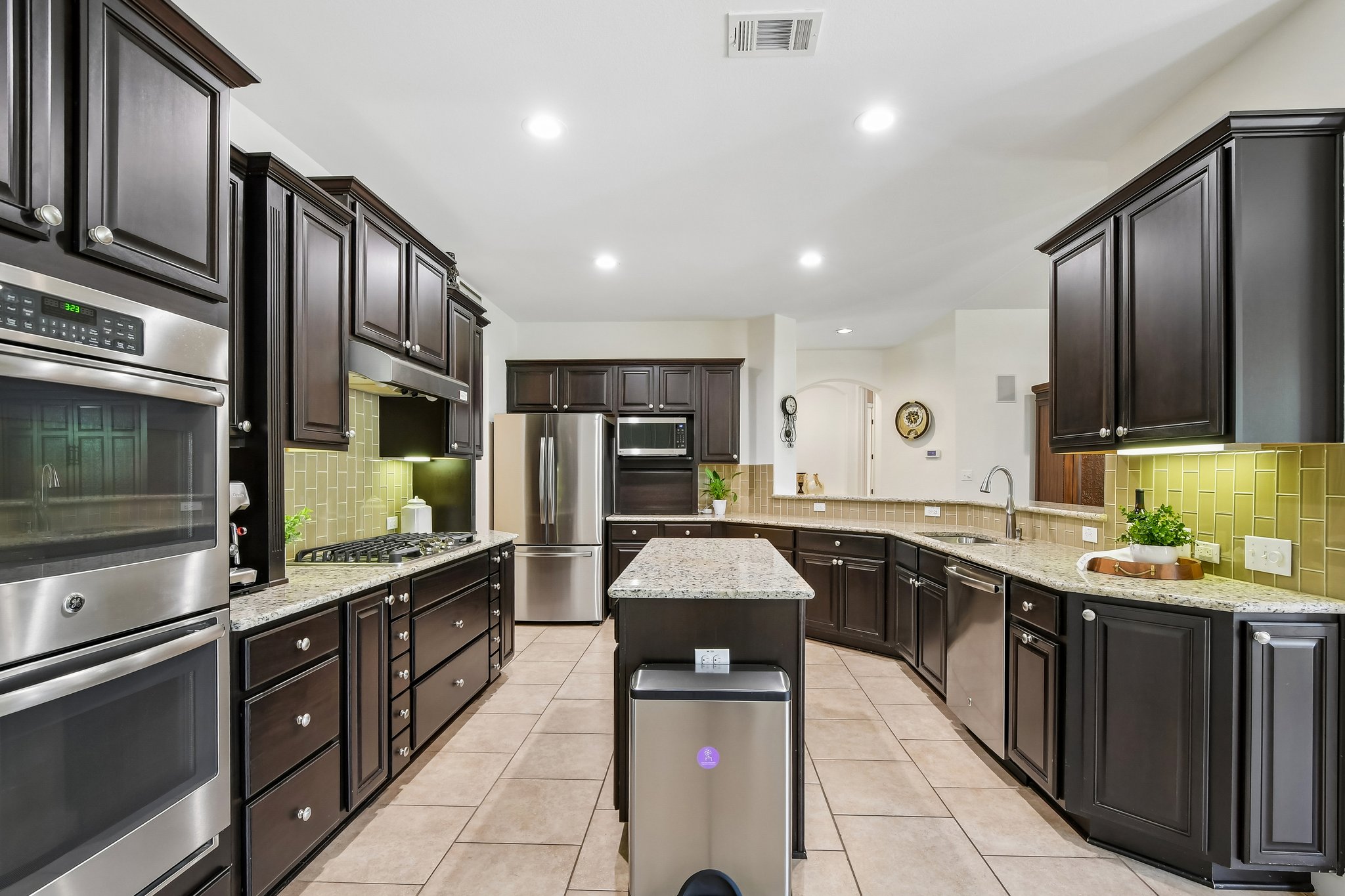 3012 Wedgescale Pass Leander, TX 78641 - Photo 13 of 40