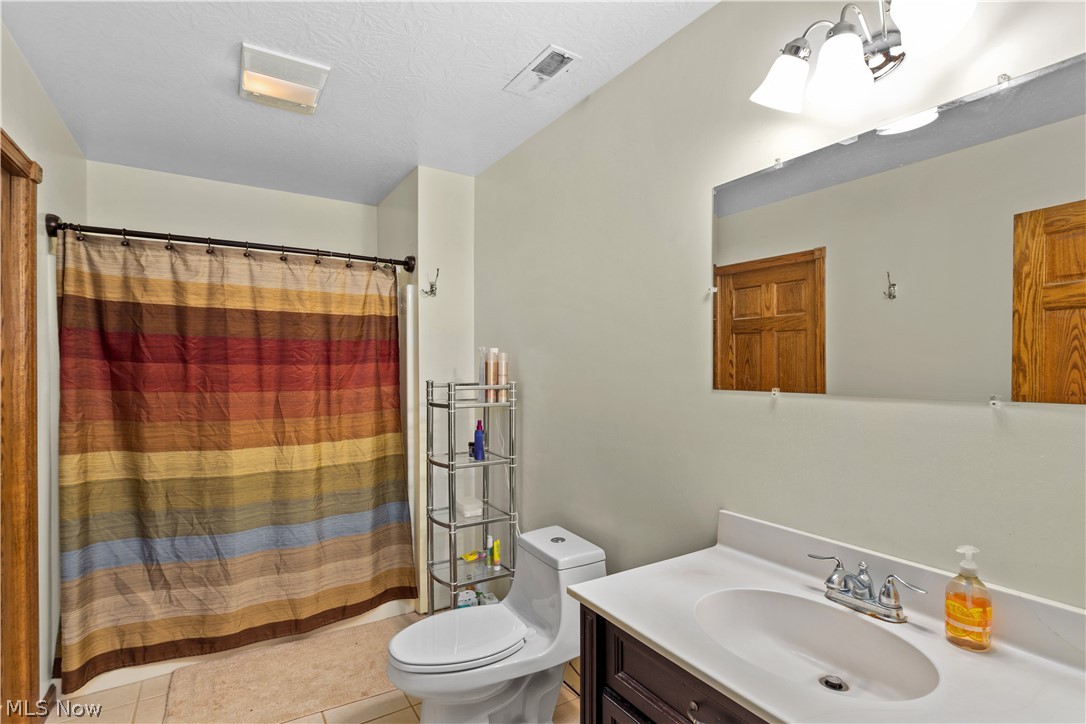 3125 Moon Road Avon, OH 44011 - Photo 29 of 35 Second Floor Master Bath