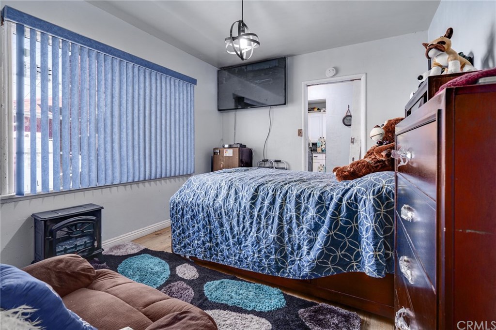 501 West Elm Street Compton, CA 90220 - Photo 17 of 35