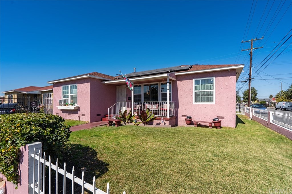 501 West Elm Street Compton, CA 90220 - Photo 3 of 35