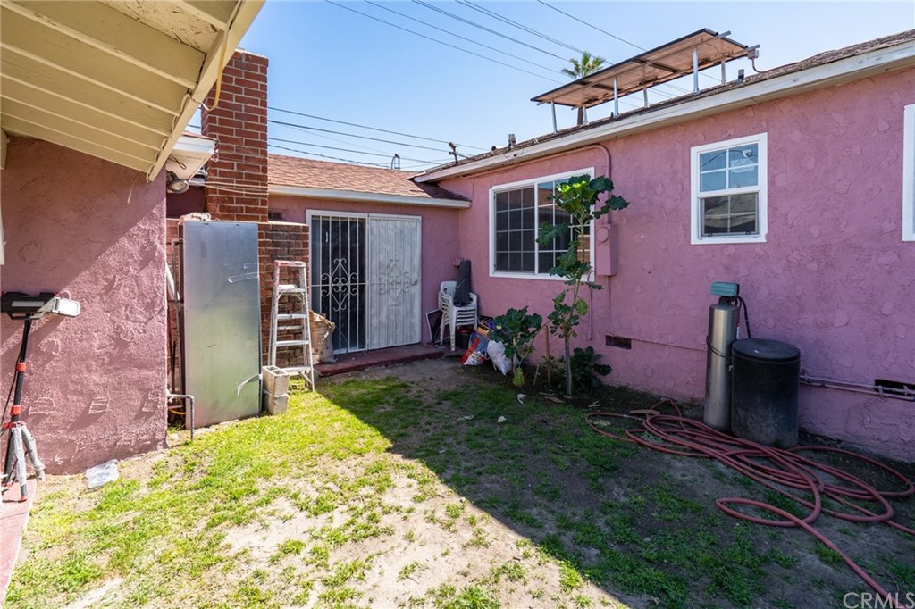 501 West Elm Street Compton, CA 90220 - Photo 31 of 35