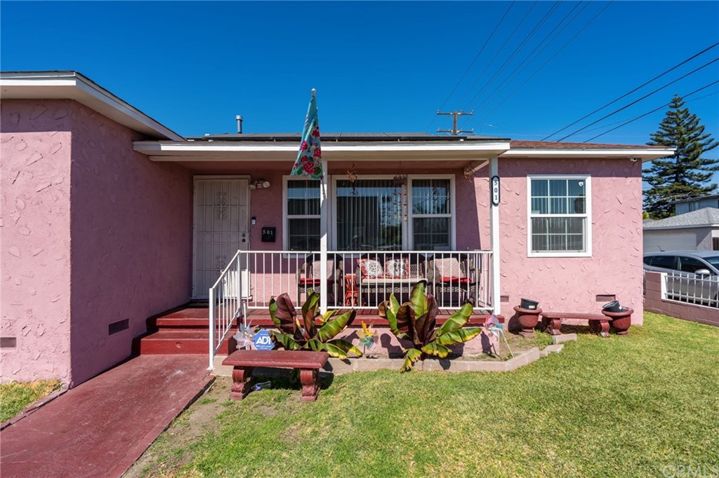 501 West Elm Street Compton, CA 90220 - Photo 6 of 35
