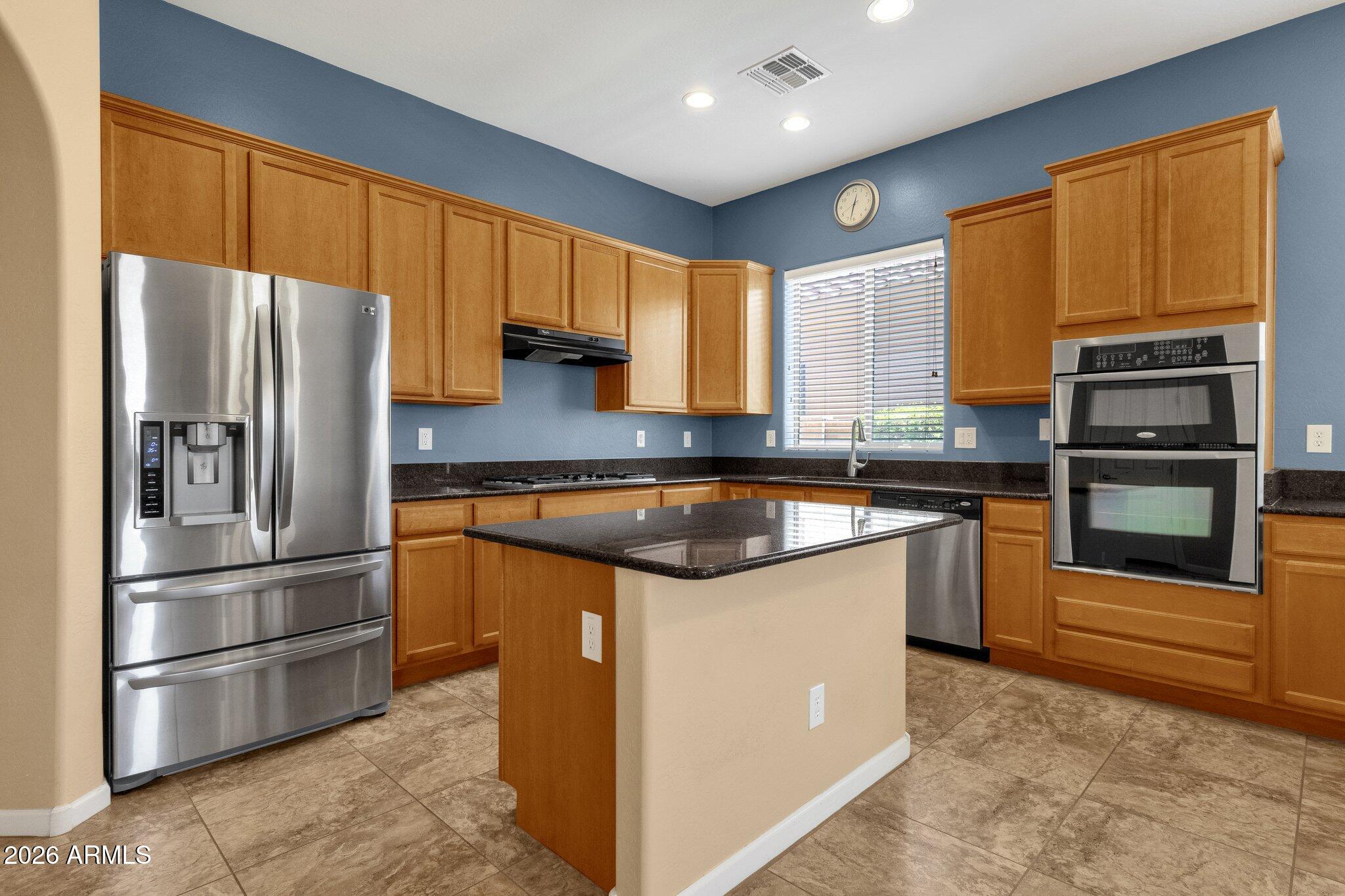 2403 East Robb Lane Phoenix, AZ 85024 - Photo 10 of 40