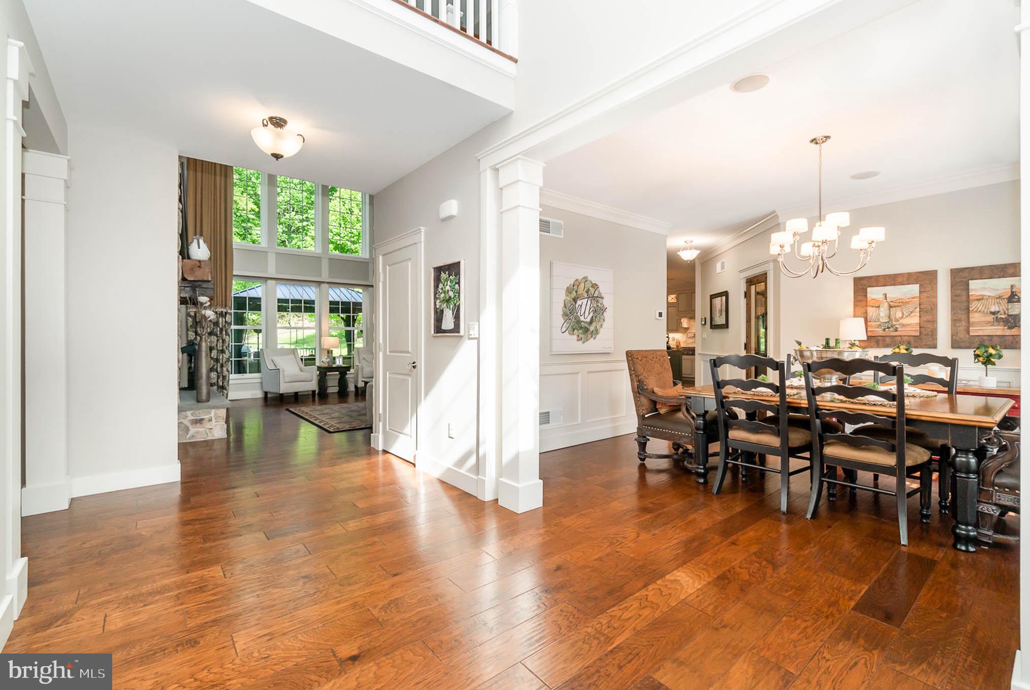 2748 Colonial Road Harrisburg, PA 17112 - Photo 14 of 70 Formal Dinning Area