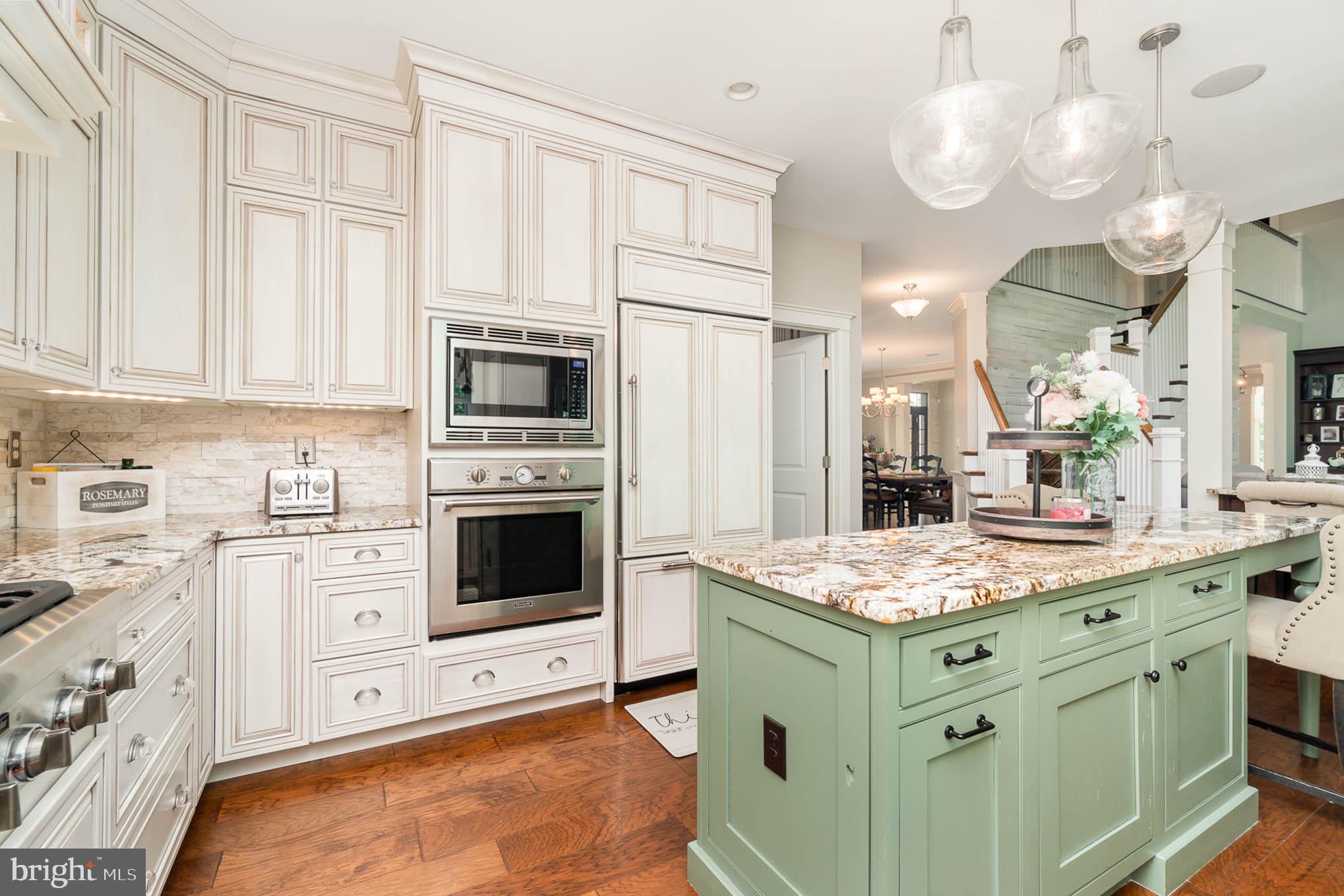 2748 Colonial Road Harrisburg, PA 17112 - Photo 20 of 70 Kitchen