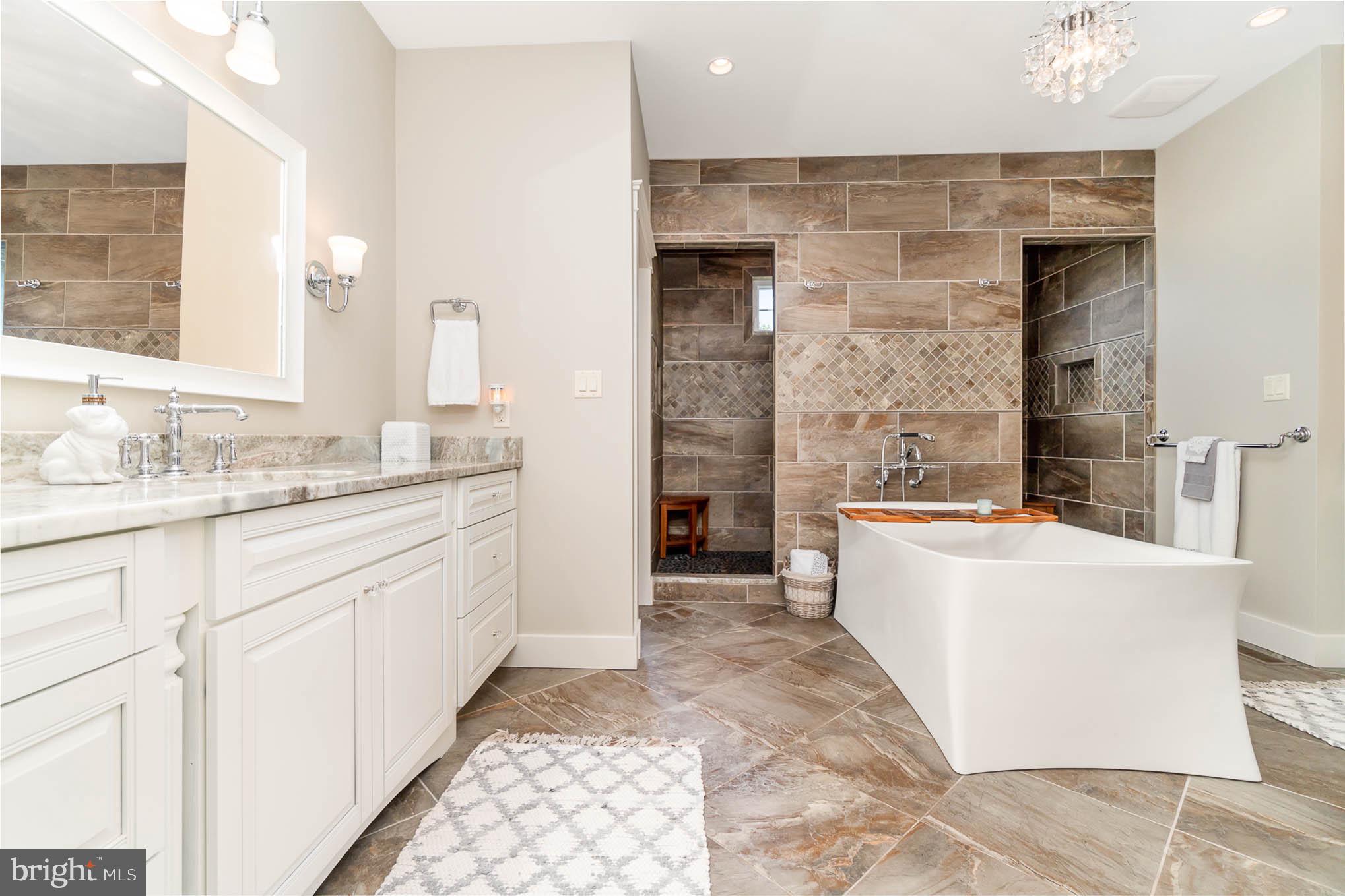 2748 Colonial Road Harrisburg, PA 17112 - Photo 33 of 70 Master Bath
