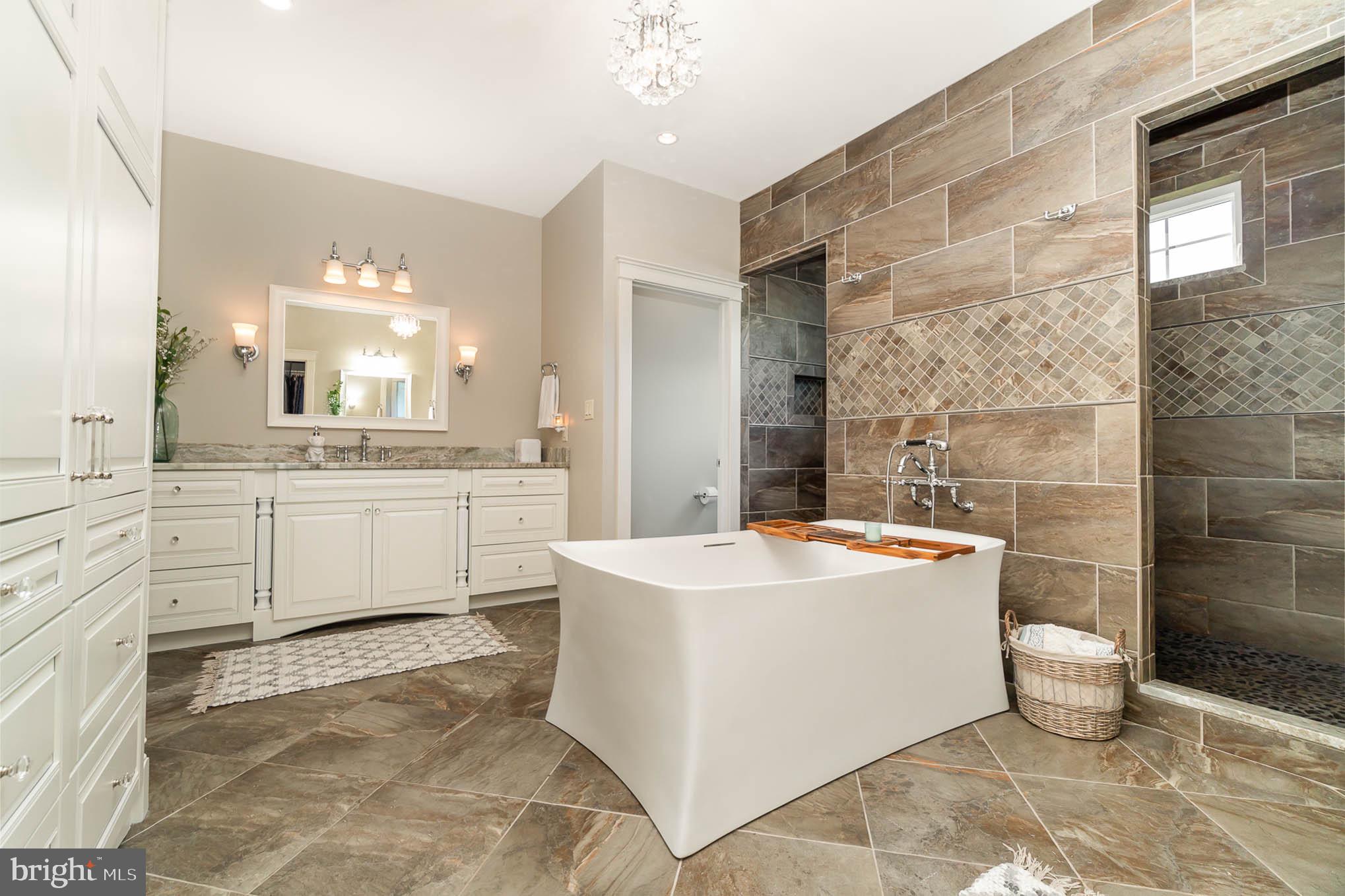 2748 Colonial Road Harrisburg, PA 17112 - Photo 34 of 70 Master Bath
