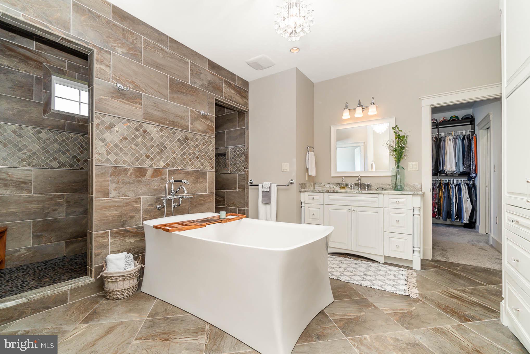 2748 Colonial Road Harrisburg, PA 17112 - Photo 35 of 70 Master Bath