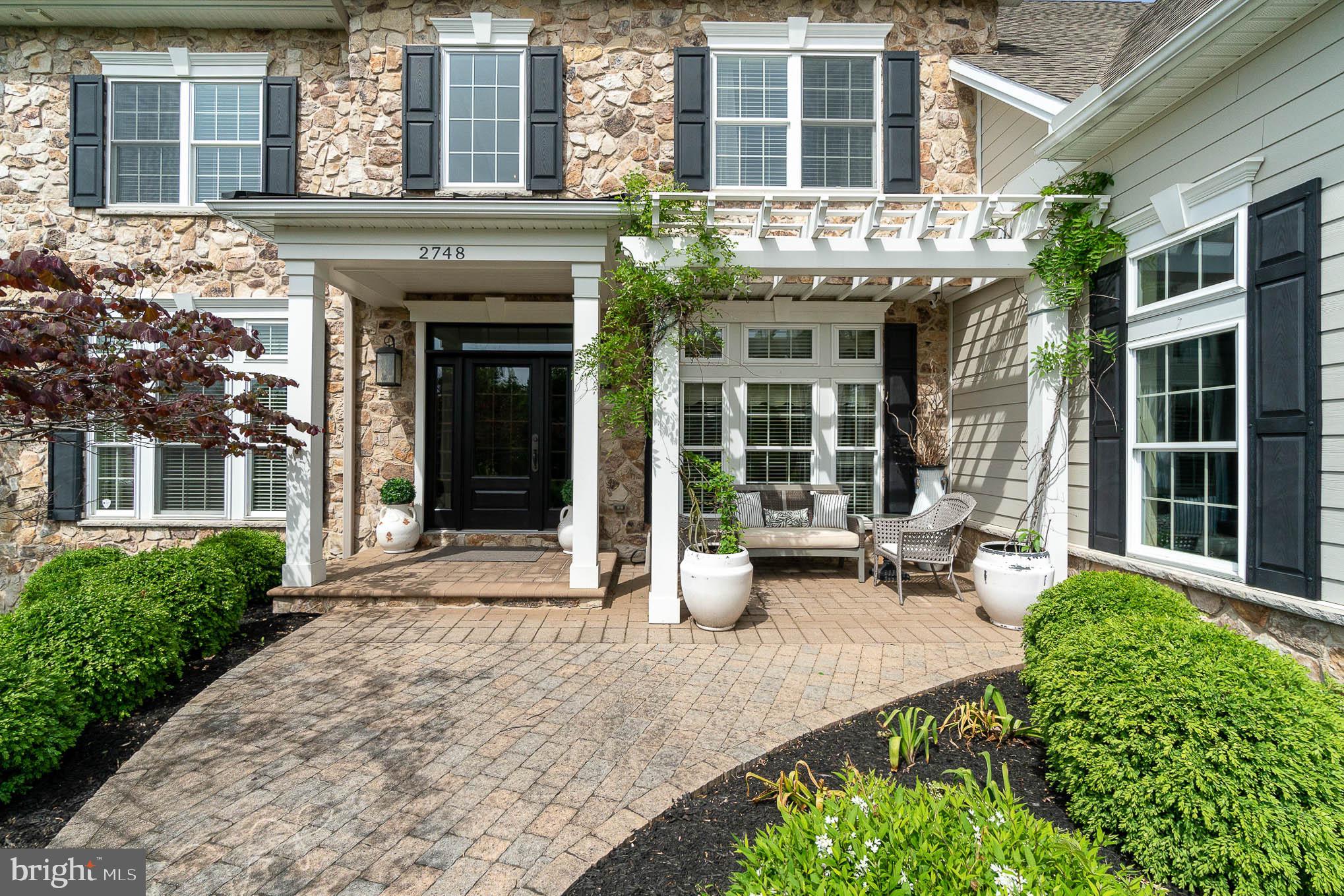 2748 Colonial Road Harrisburg, PA 17112 - Photo 6 of 70 Front Entrance