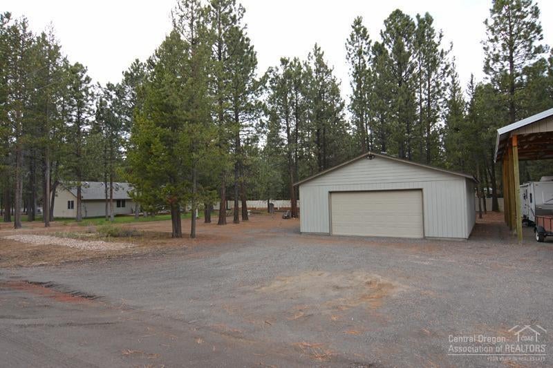 53210 Andrews Road La Pine, OR 97739 - Photo 3 of 25 Gallery Image 3