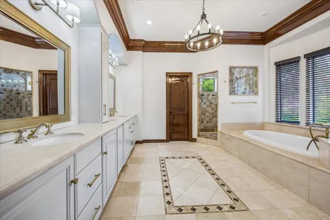 $1,925,000 | 8448 Westview Drive, Houston, TX 77055