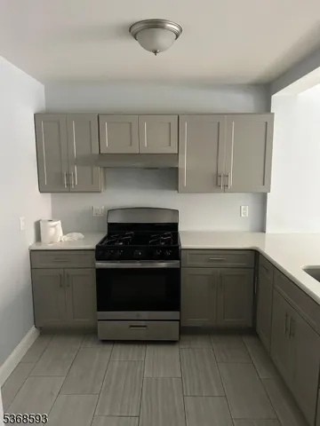 $1,750 | 122 3rd Street, Passaic, NJ 07055