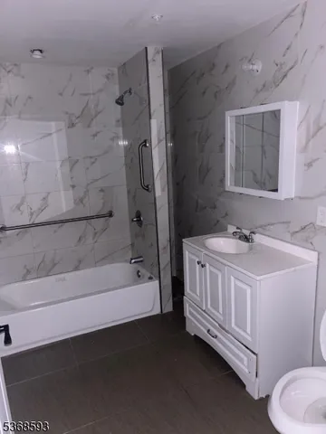 $1,750 | 122 3rd Street, Passaic, NJ 07055