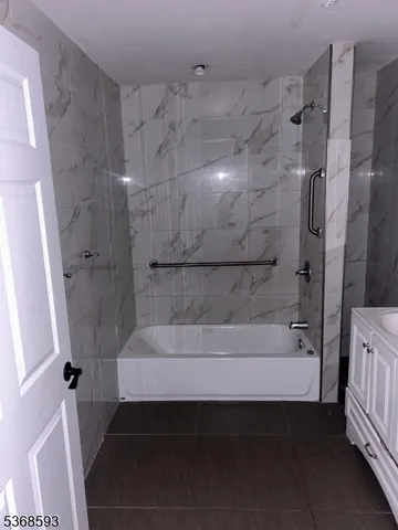 $1,750 | 122 3rd Street, Passaic, NJ 07055