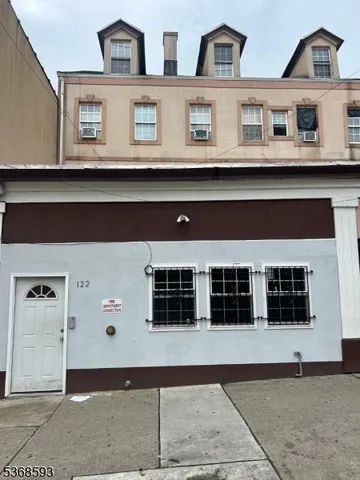 $1,750 | 122 3rd Street, Passaic, NJ 07055