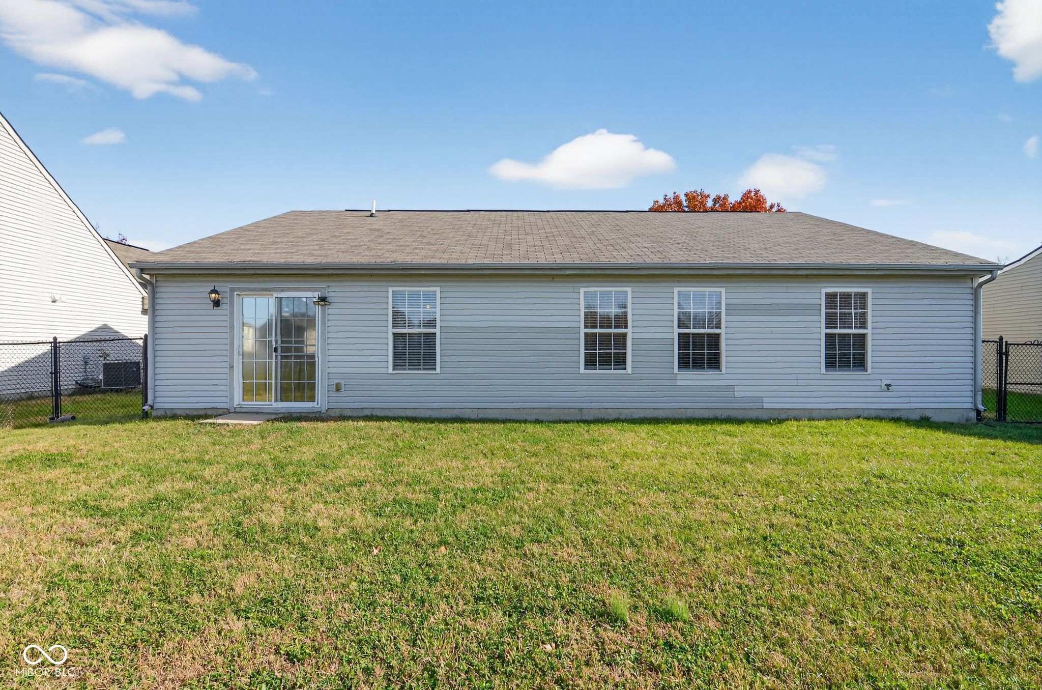 7356 Pipestone Drive Indianapolis, IN 46217 - Photo 2 of 14