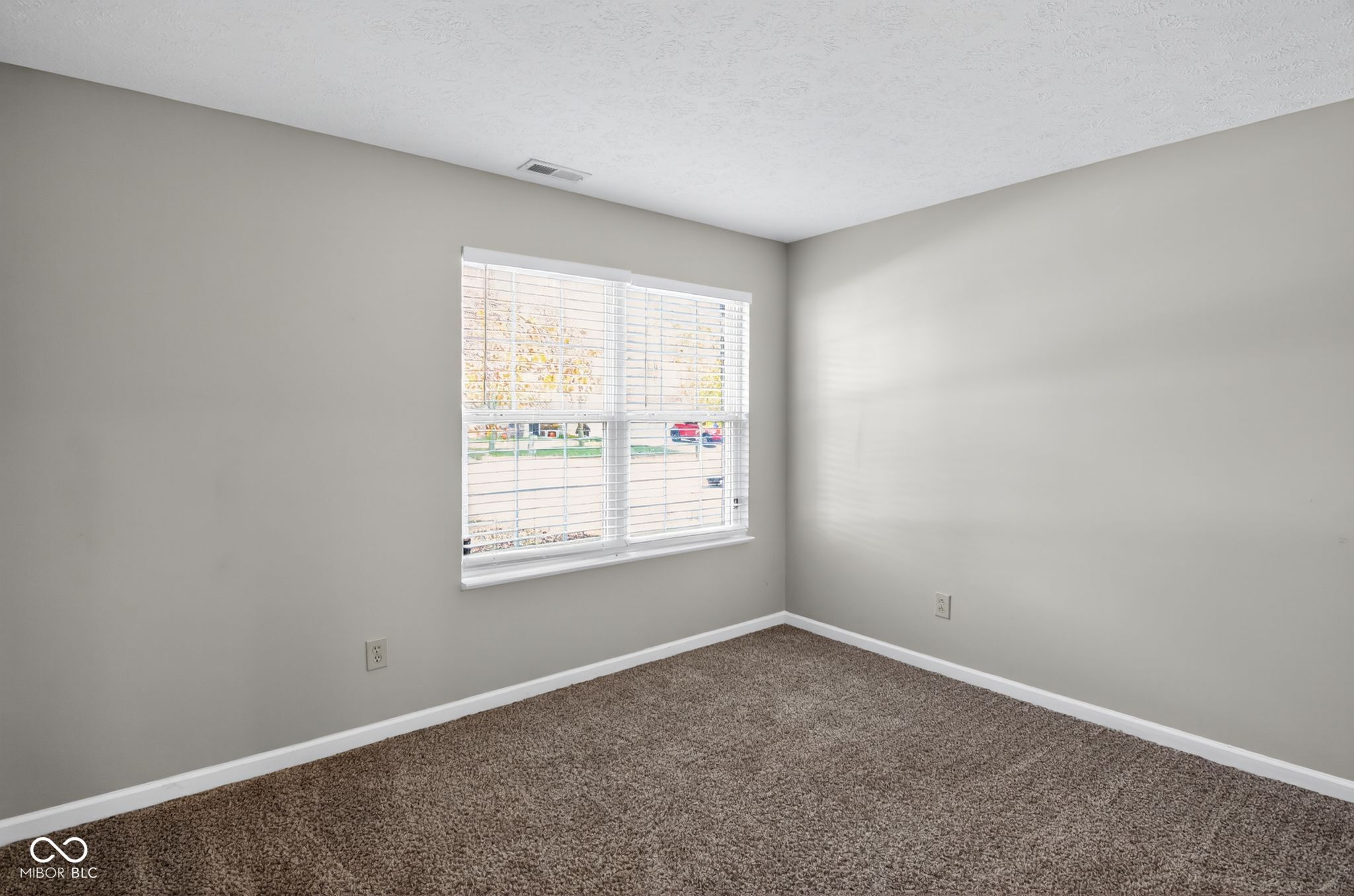 7356 Pipestone Drive Indianapolis, IN 46217 - Photo 6 of 14