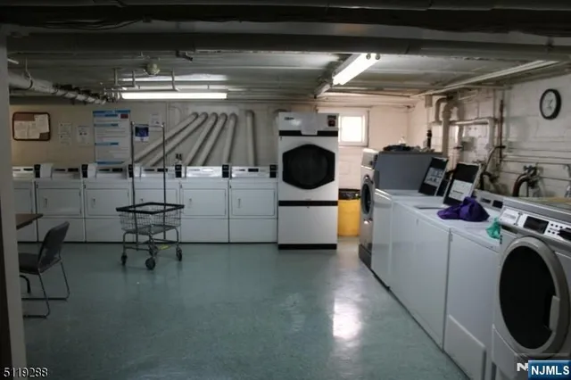 $2,500 | 218 Prospect Avenue, Unit 3C, Hackensack, NJ 07601