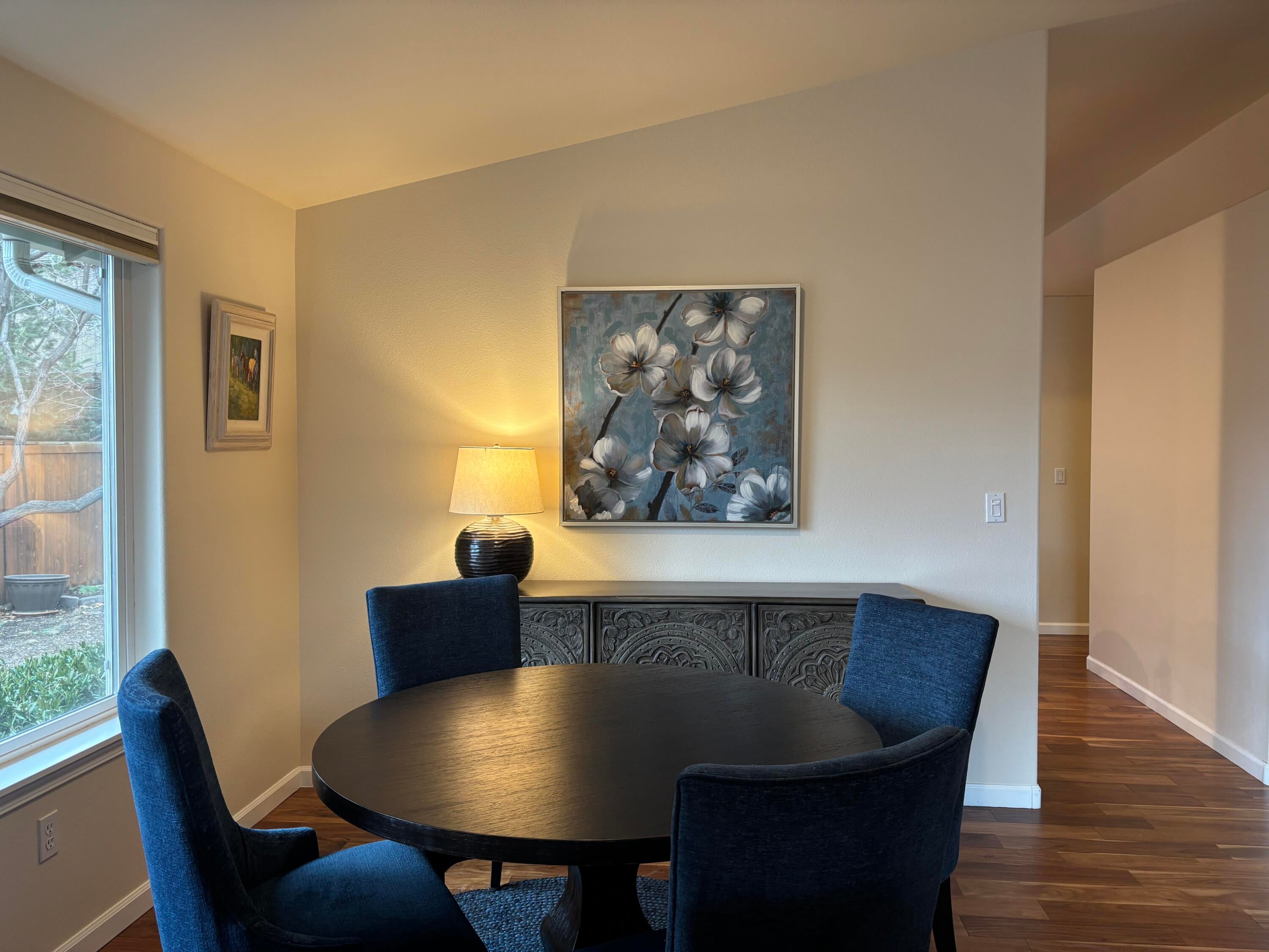 21224 Keyte Road Bend, OR 97701 - Photo 8 of 40 Dining