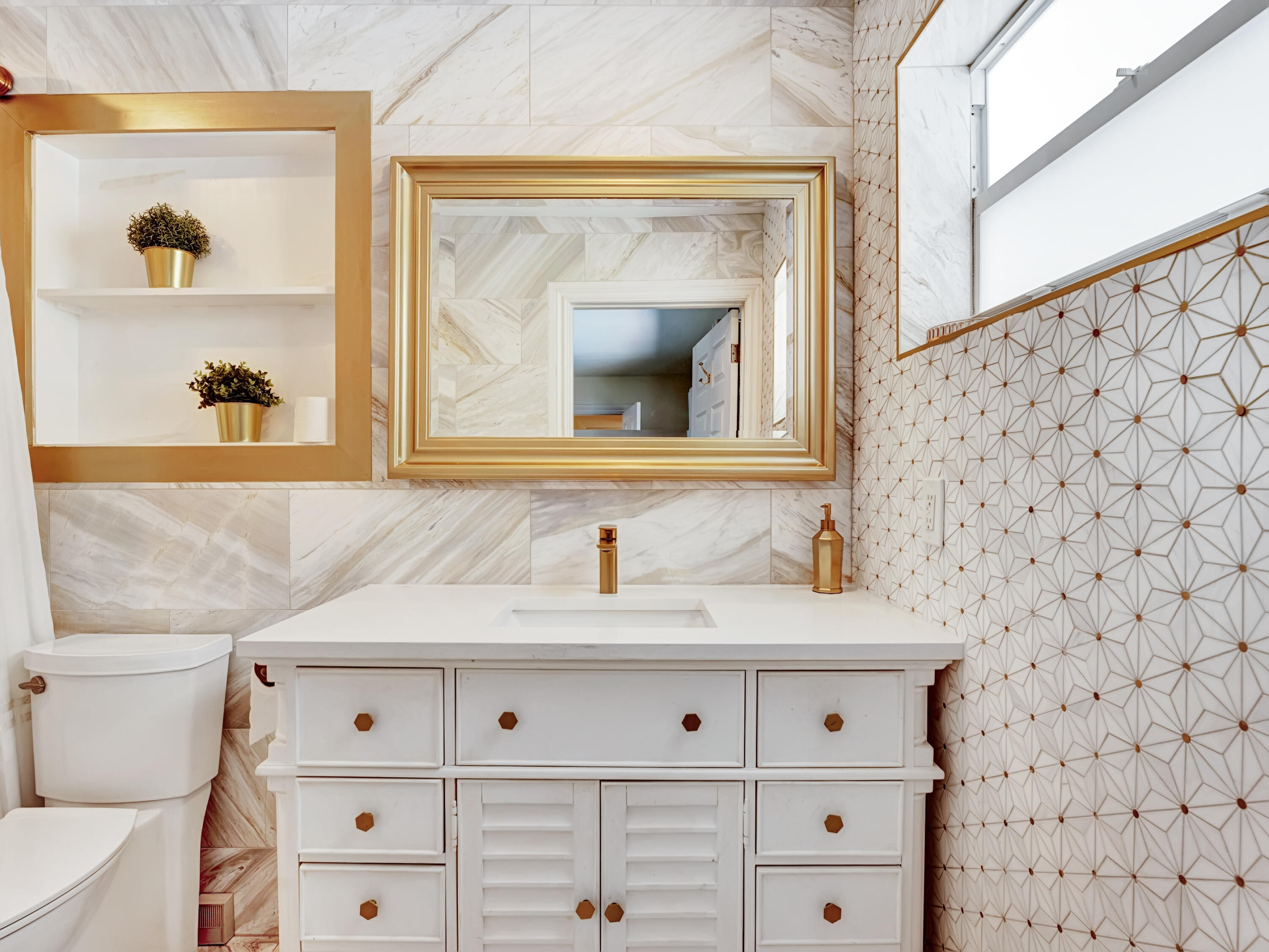 701 West Royal Palm Road Boca Raton, FL 33486 - Photo 17 of 35 Primary Bathroom