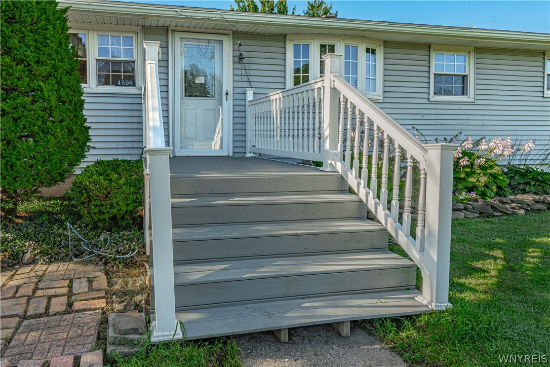 4598 Nelson Road Wilson, NY 14108 - Photo 2 of 46 Gallery Image 2