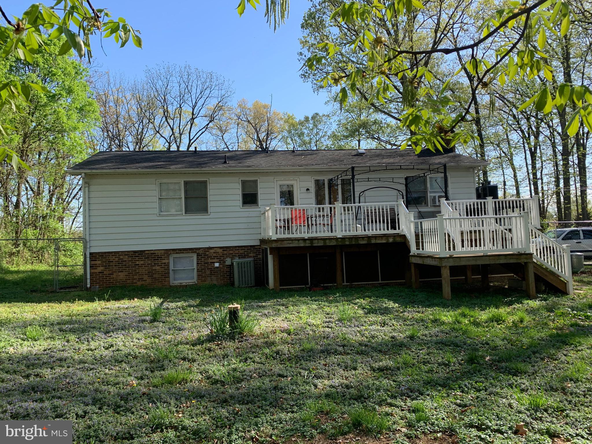 842 Fairground Road Front Royal, VA 22630 - Photo 17 of 26 Gallery Image 17