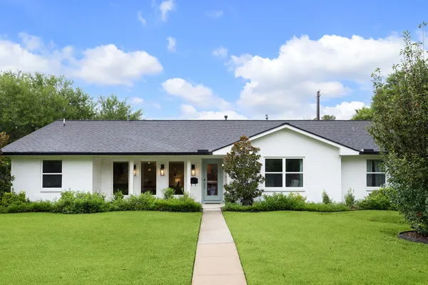 $995,000 | 2503 Stoney Brook Drive, Houston, TX 77063