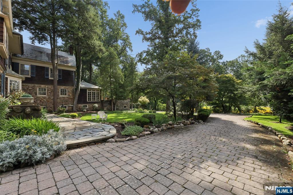 105 Rensselaer Road Essex Fells, NJ 07021 - Photo 34 of 50 Gallery Image 34