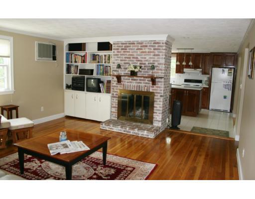 18 Erwin Road North Reading, MA 01864 - Photo 3 of 15 Gallery Image 3