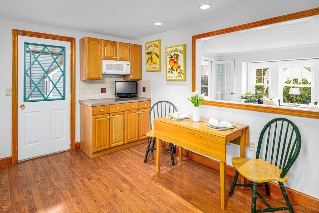 47 Madison Road Waltham, MA 02453 - Photo 8 of 20 Gallery Image 8