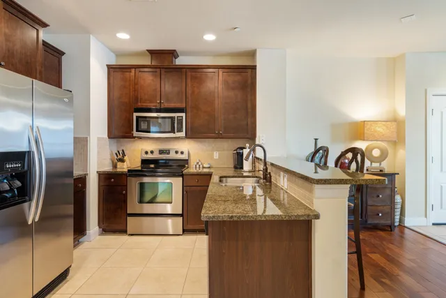 $375,000 | 96 Island Drive, Unit 46, Horseshoe Bay, TX 78657