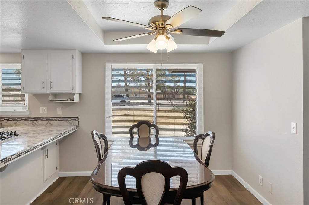 15420 Apache Road Apple Valley, CA 92307 - Photo 5 of 25