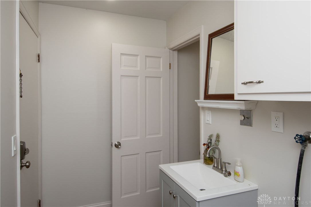 238 Towerview Road Dayton, OH 45429 - Photo 21 of 25