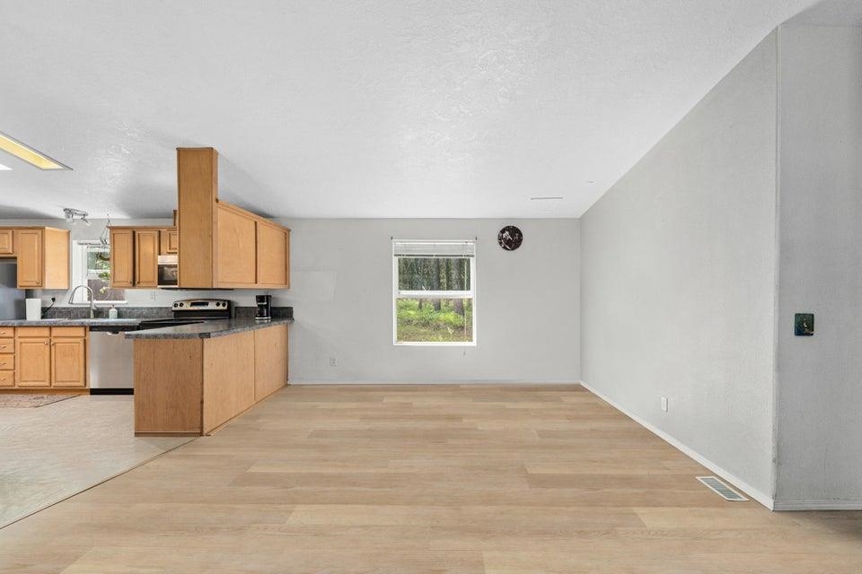 4051 Springdale-Hunters Road Springdale, WA 99173 - Photo 11 of 27