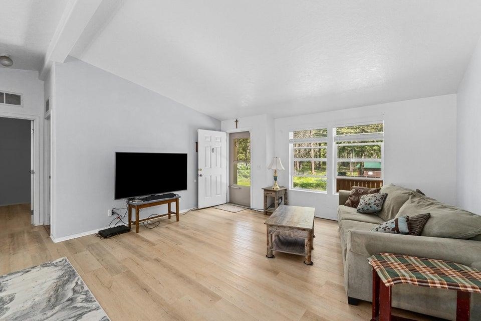 4051 Springdale-Hunters Road Springdale, WA 99173 - Photo 5 of 27