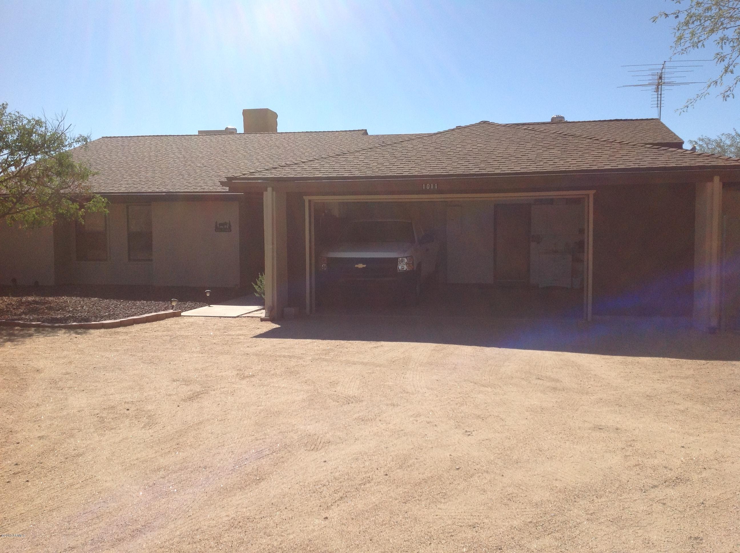 1011 E Maddock and ,4th ave 001
