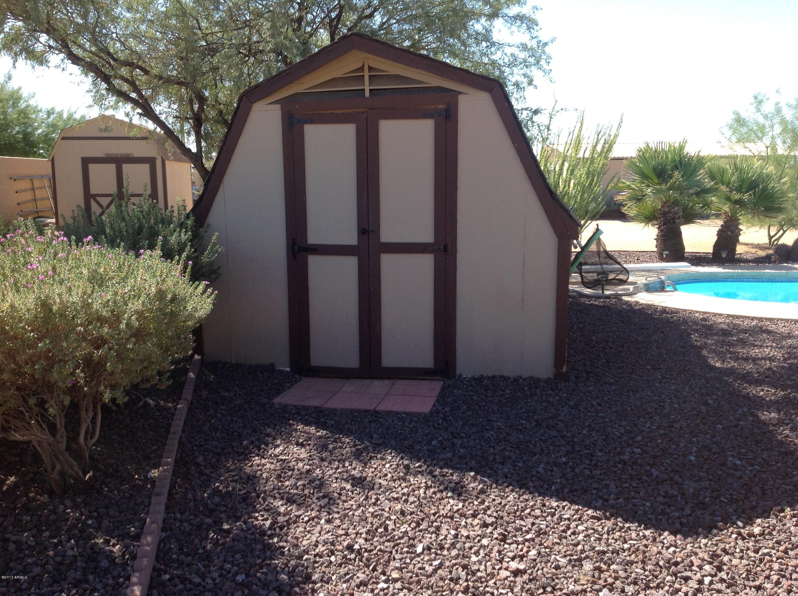 1011 East Maddock Road Phoenix, AZ 85086 - Photo 6 of 10 1011 E Maddock and ,4th ave 009