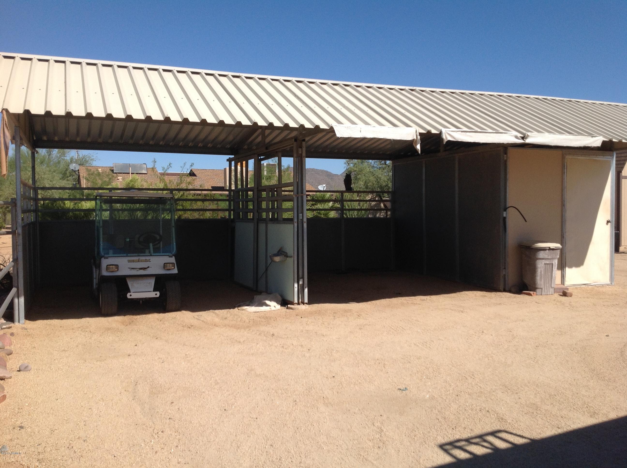 1011 East Maddock Road Phoenix, AZ 85086 - Photo 7 of 10 1011 E Maddock and ,4th ave 015