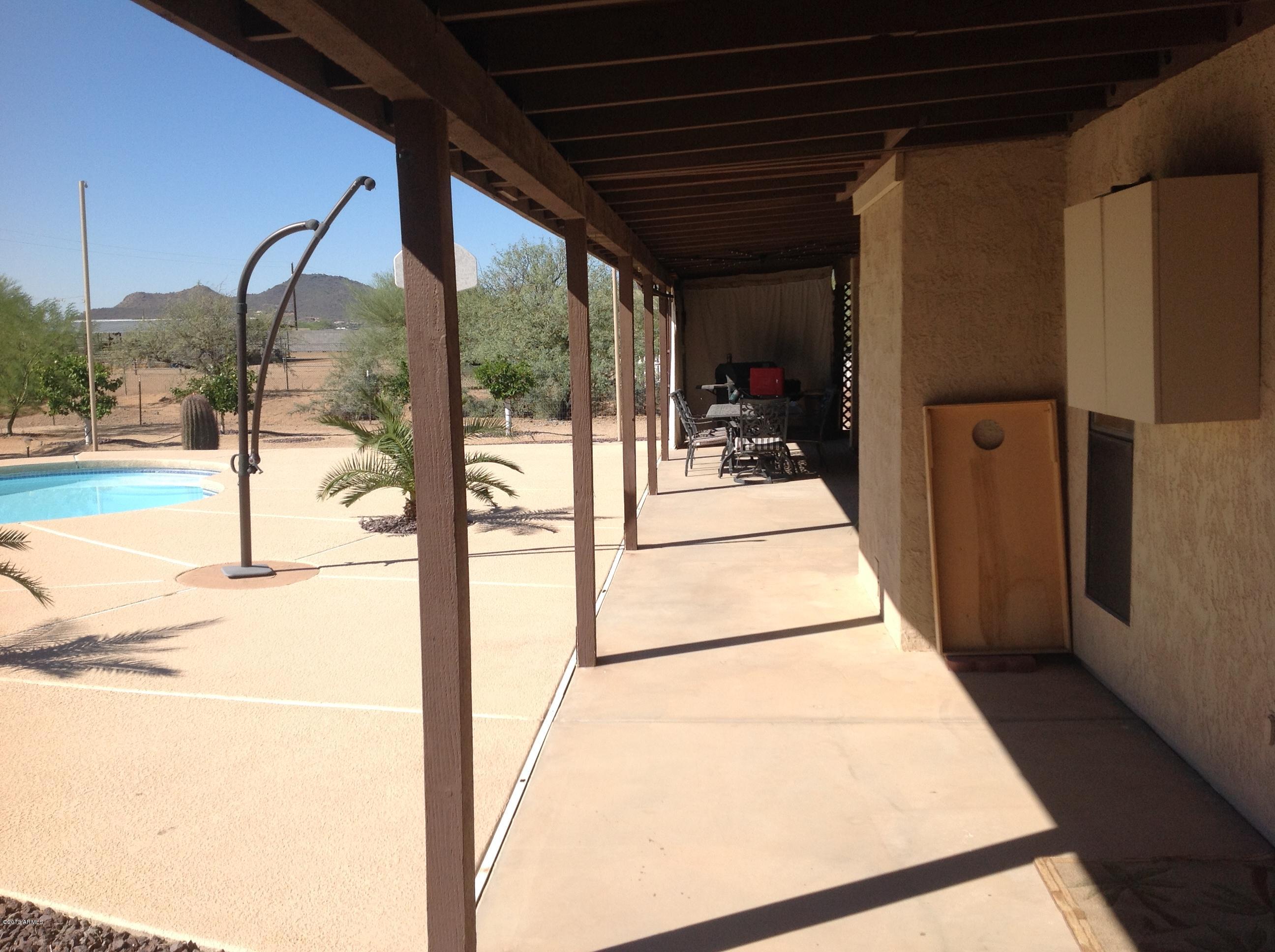 1011 East Maddock Road Phoenix, AZ 85086 - Photo 8 of 10 1011 E Maddock and ,4th ave 011