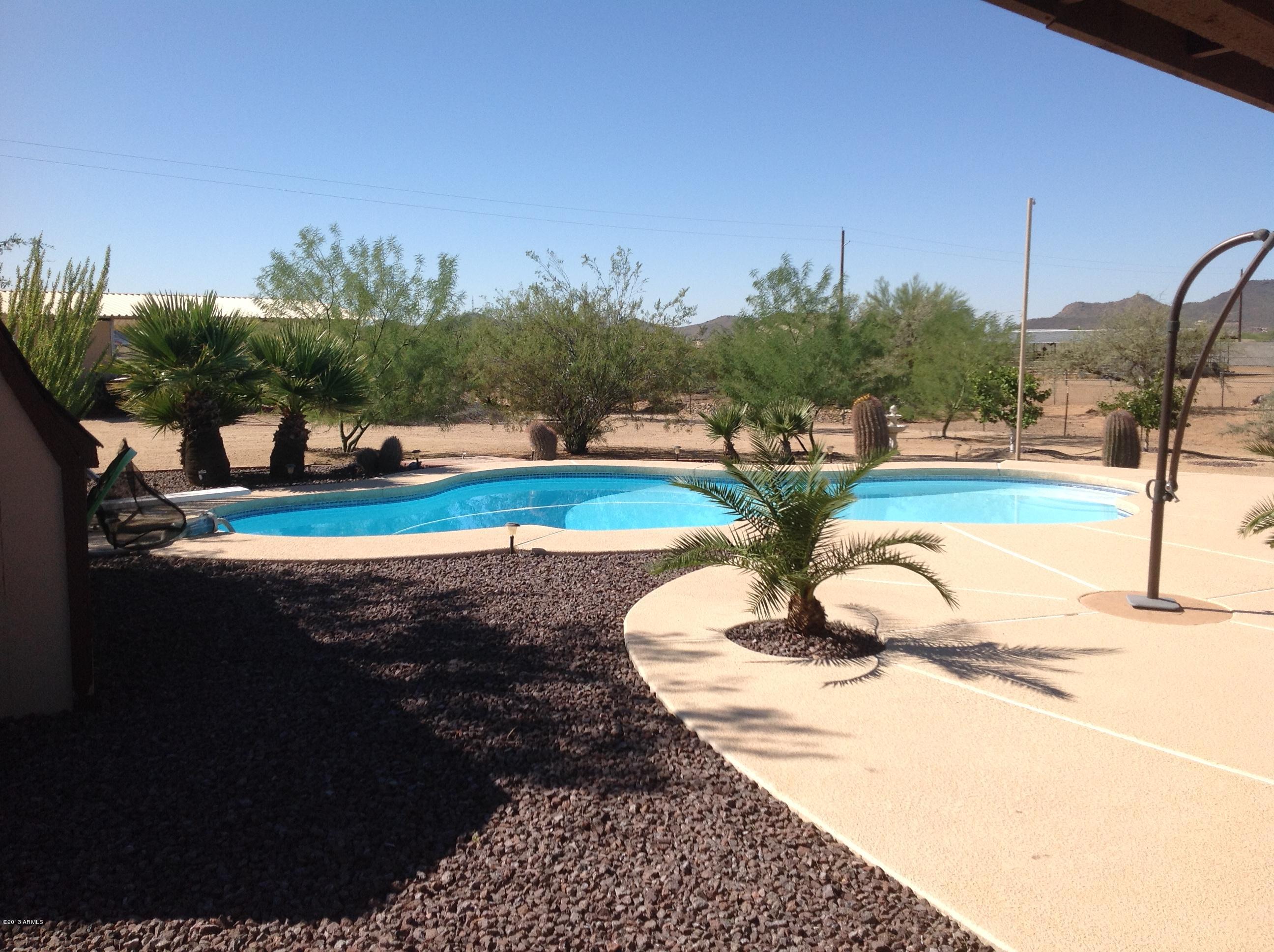 1011 East Maddock Road Phoenix, AZ 85086 - Photo 9 of 10 1011 E Maddock and ,4th ave 012