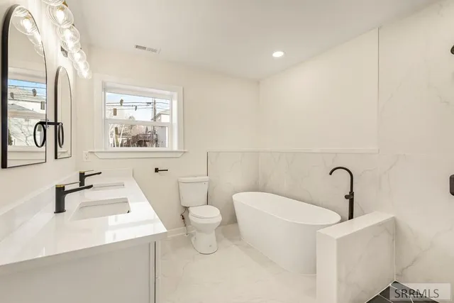 $754,000 | 75 South 3rd East, Rexburg, ID 83440