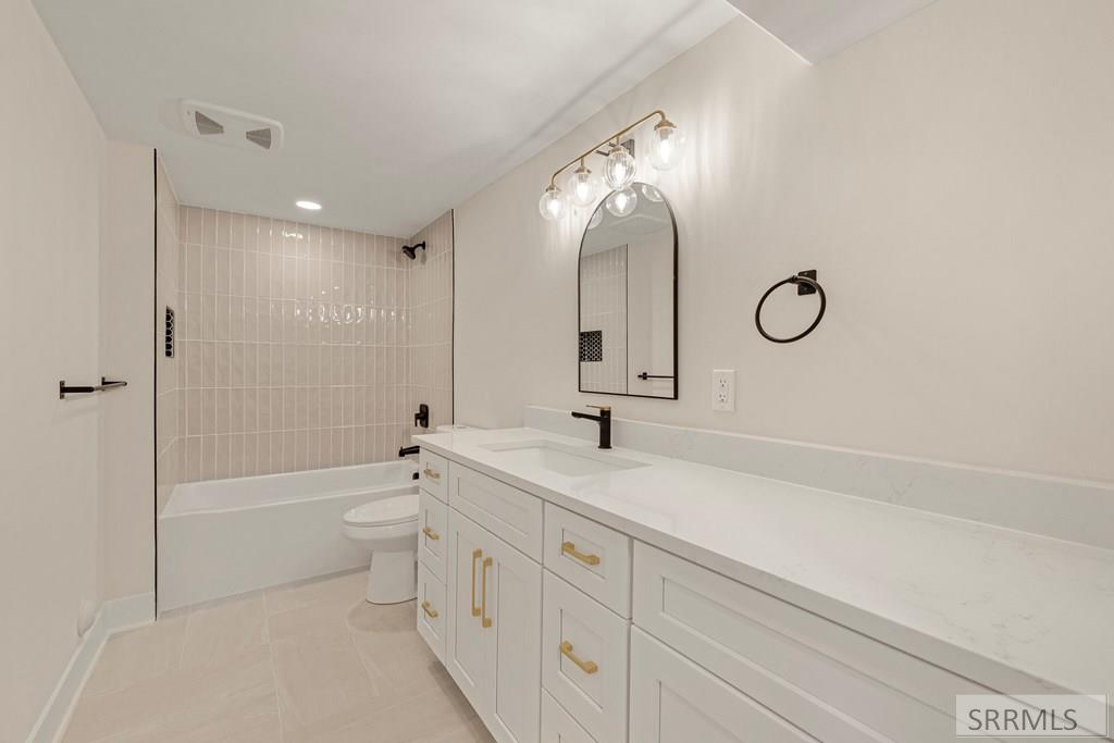 75 South 3rd East Rexburg, ID 83440 - Photo 20 of 35