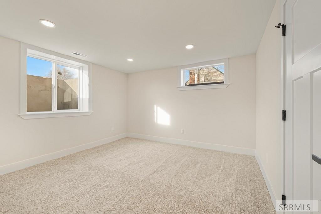 75 South 3rd East Rexburg, ID 83440 - Photo 21 of 35