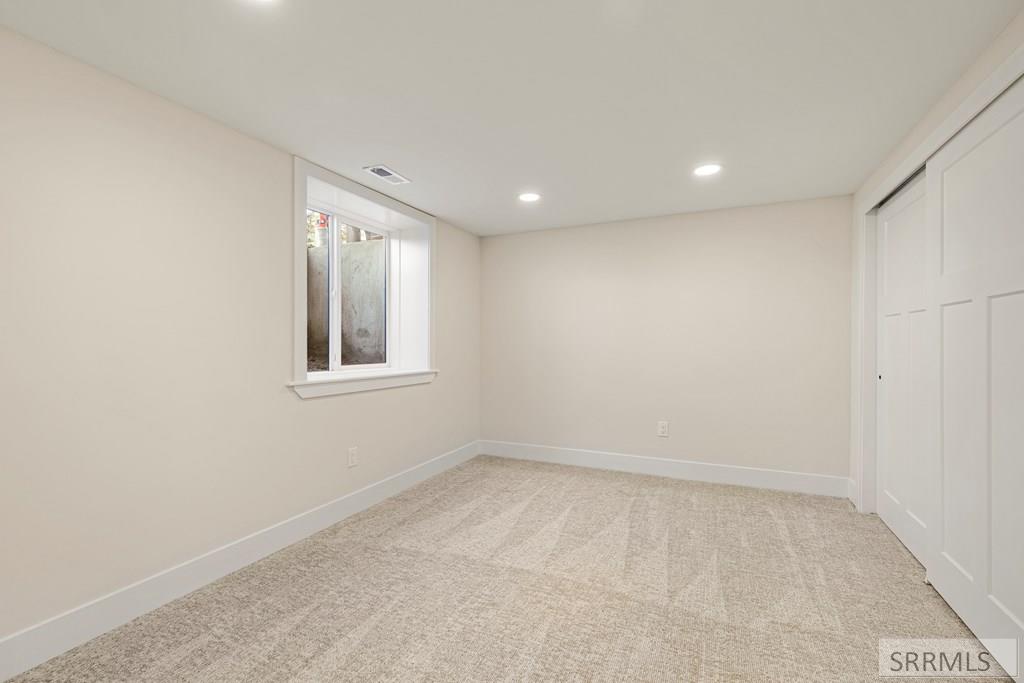 75 South 3rd East Rexburg, ID 83440 - Photo 24 of 35