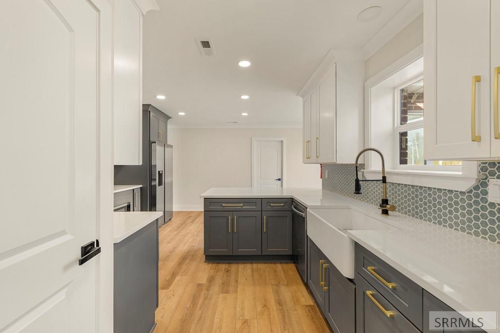 75 South 3rd East Rexburg, ID 83440 - Photo 5 of 35