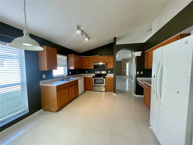 $2,195 | 1031 Summer Breeze Drive, Brandon, FL 33511