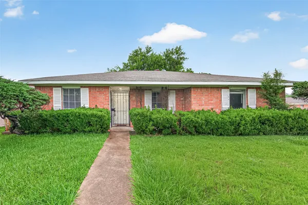 $1,600 | 3102 Knotty Oaks Trail, Houston, TX 77045