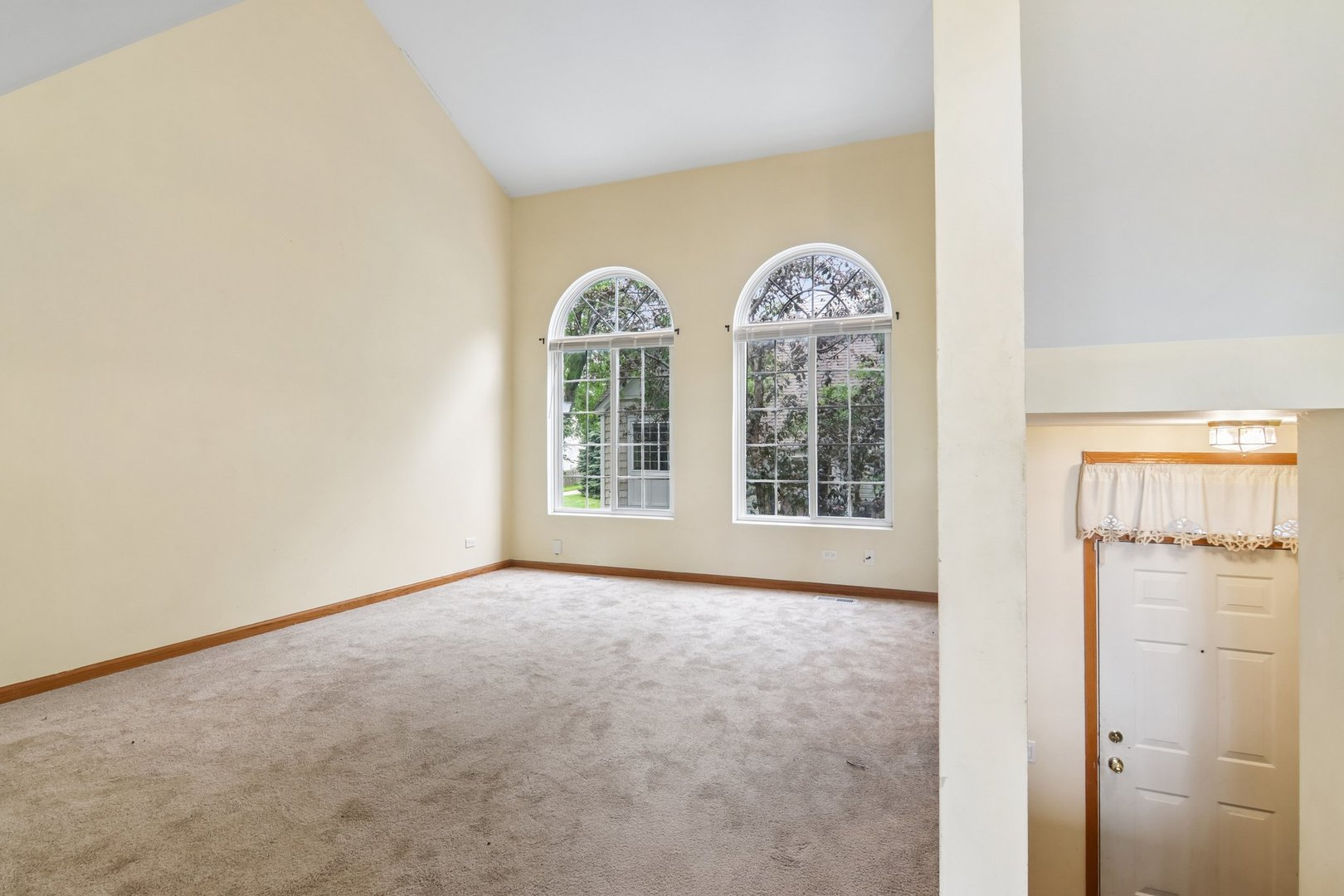 3193 Ketch Court Aurora, IL 60503 - Photo 4 of 34